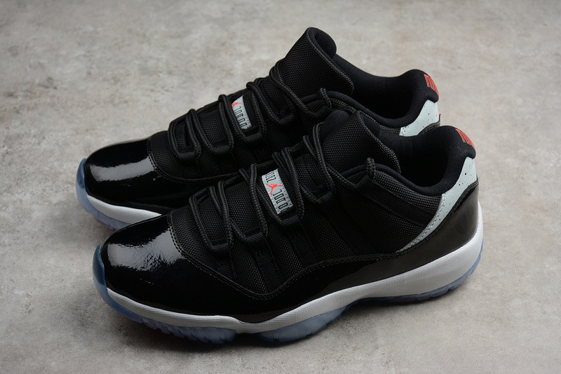 AIR JORDAN 11 RETRO LOW "INFRARED" 528895-023