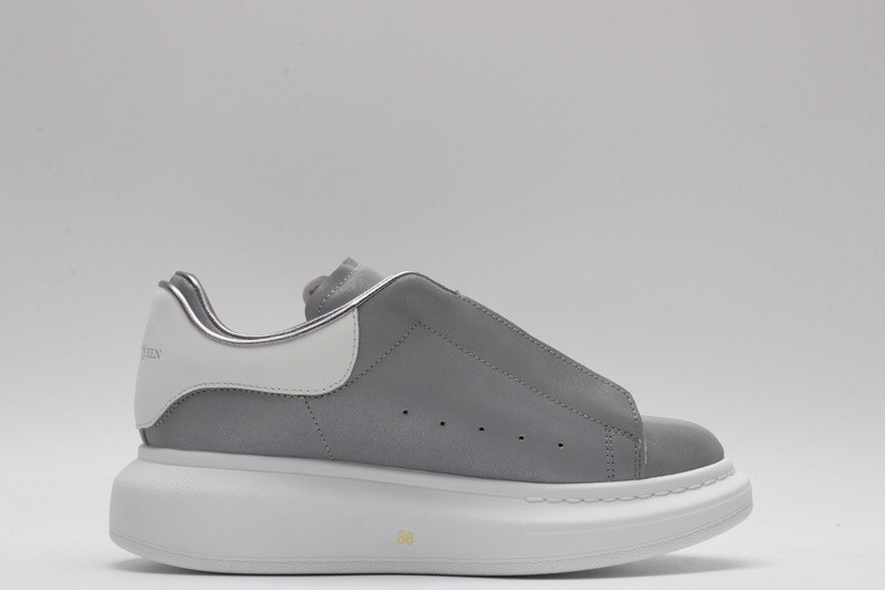 ALEXANDER MCQUEEN SNEAKER