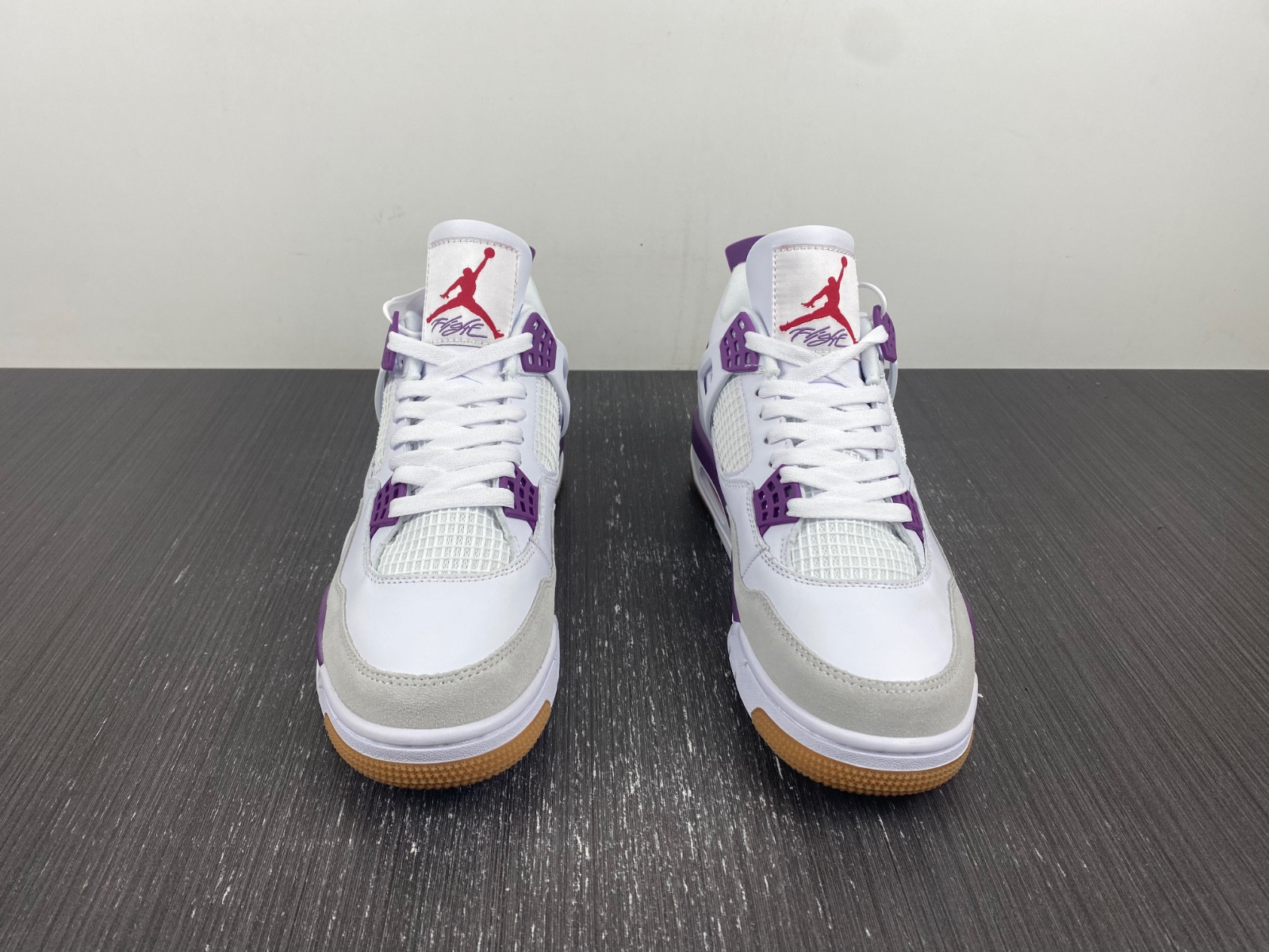 NIKE SB X AIR JORDAN 4 DR5415-150