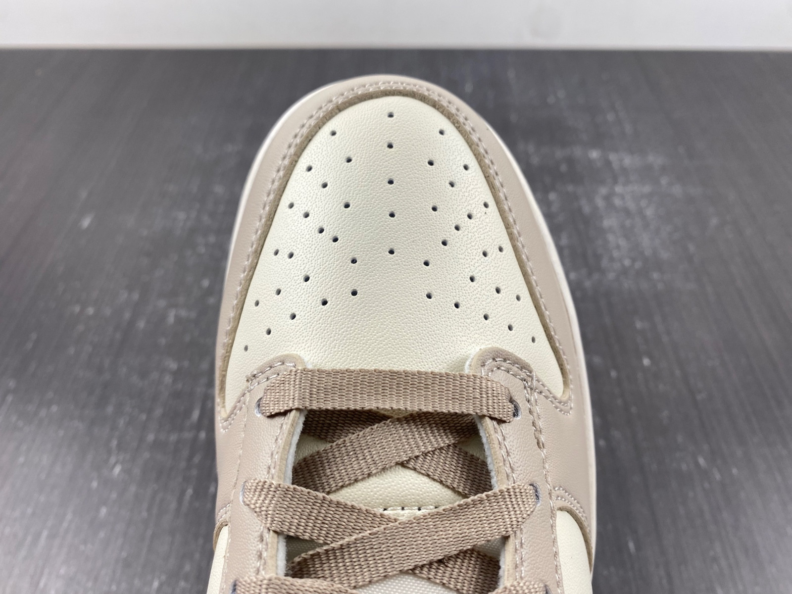 Nike Dunk Low Phantom Metallic Gold DX5930-001