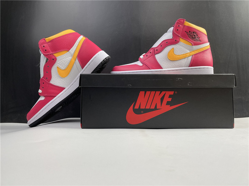 Air Jordan 1 High OG“Light Fusion Red” 555088-603