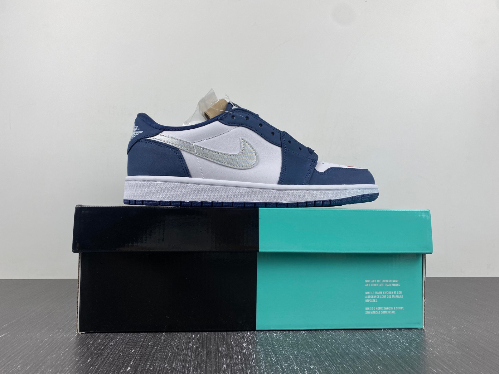 AIR JORDAN 1 LOW "Eric Koston - Midnight Navy" CJ7891 400
