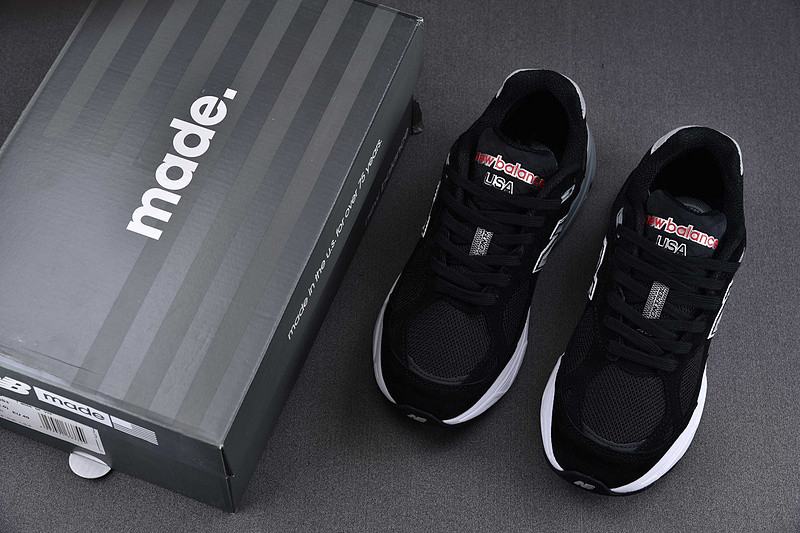 New Balance 990v3 Black White M990BS3