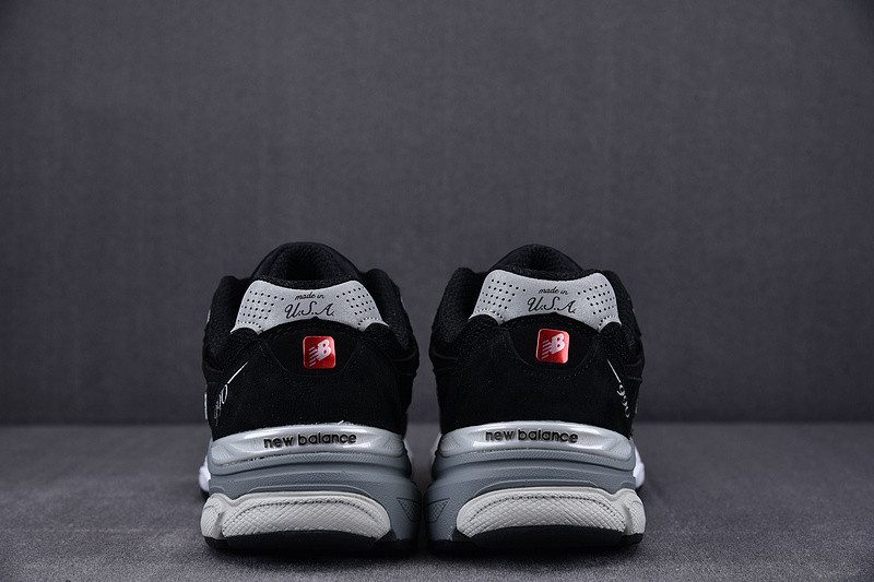 New Balance 990v3 Black White M990BS3