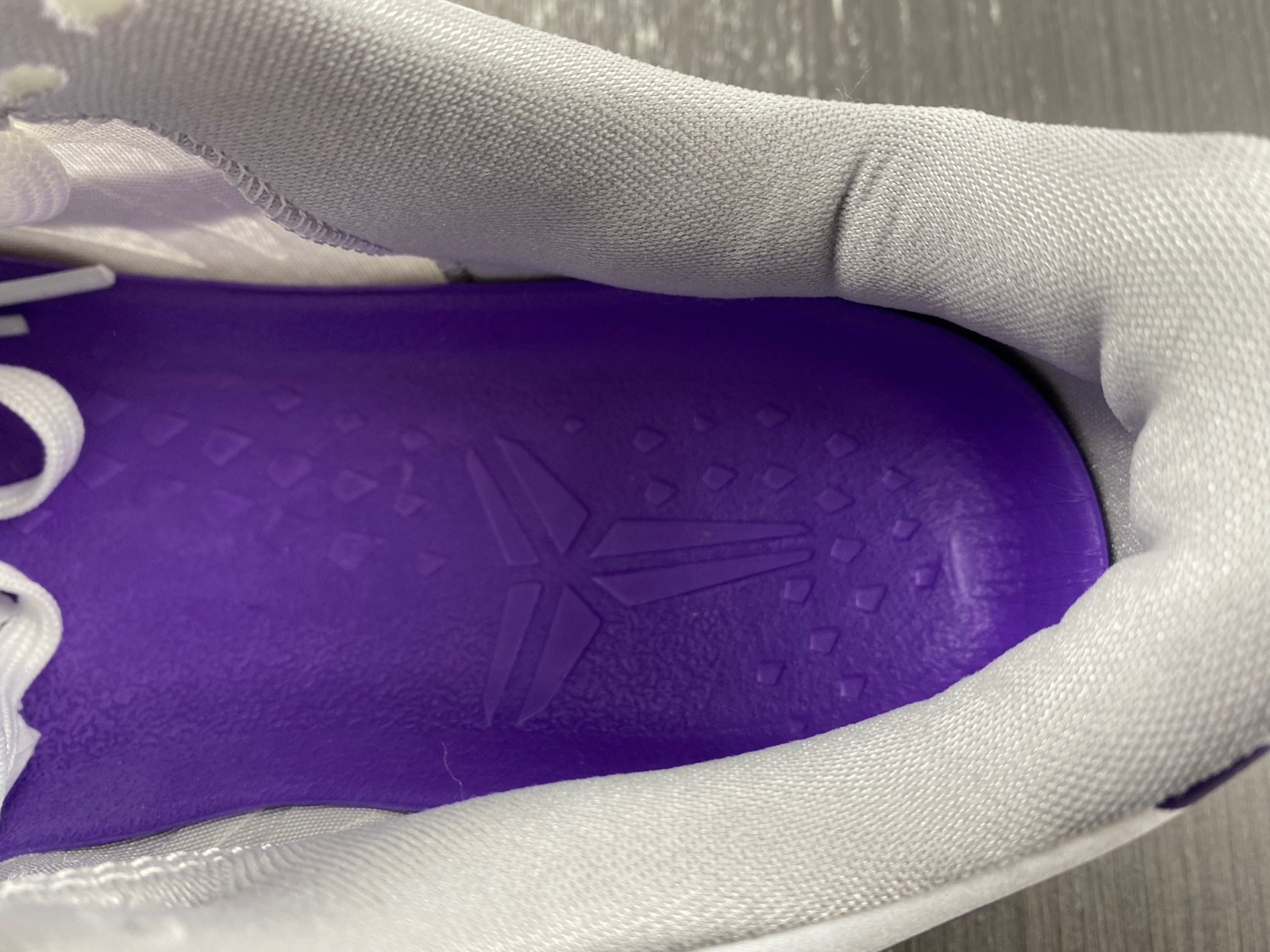 Nike Kobe 8 Easter 555035--101