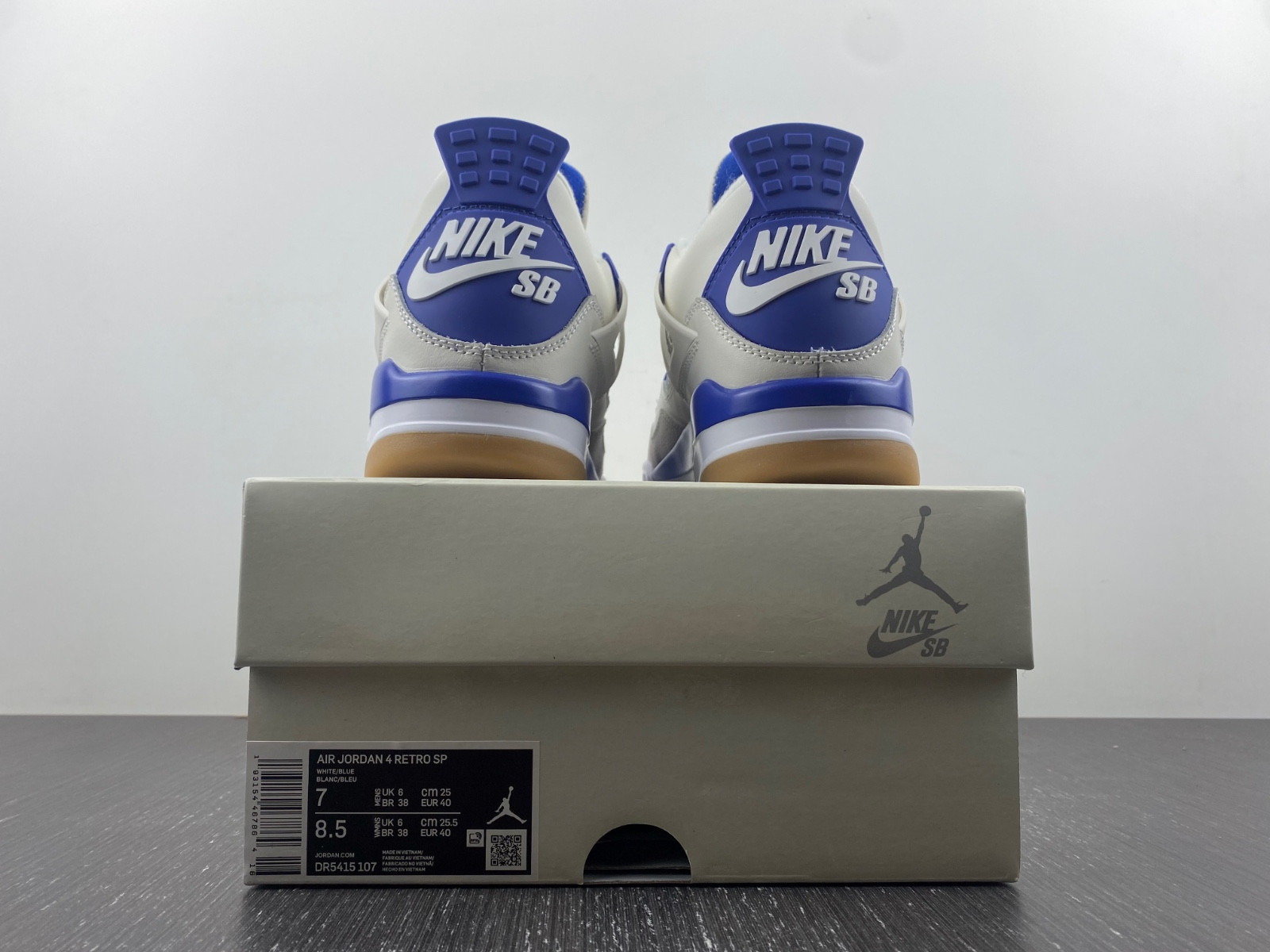 NIKE SB X AIR JORDAN 4 “PINE BLUE” DR5415-107