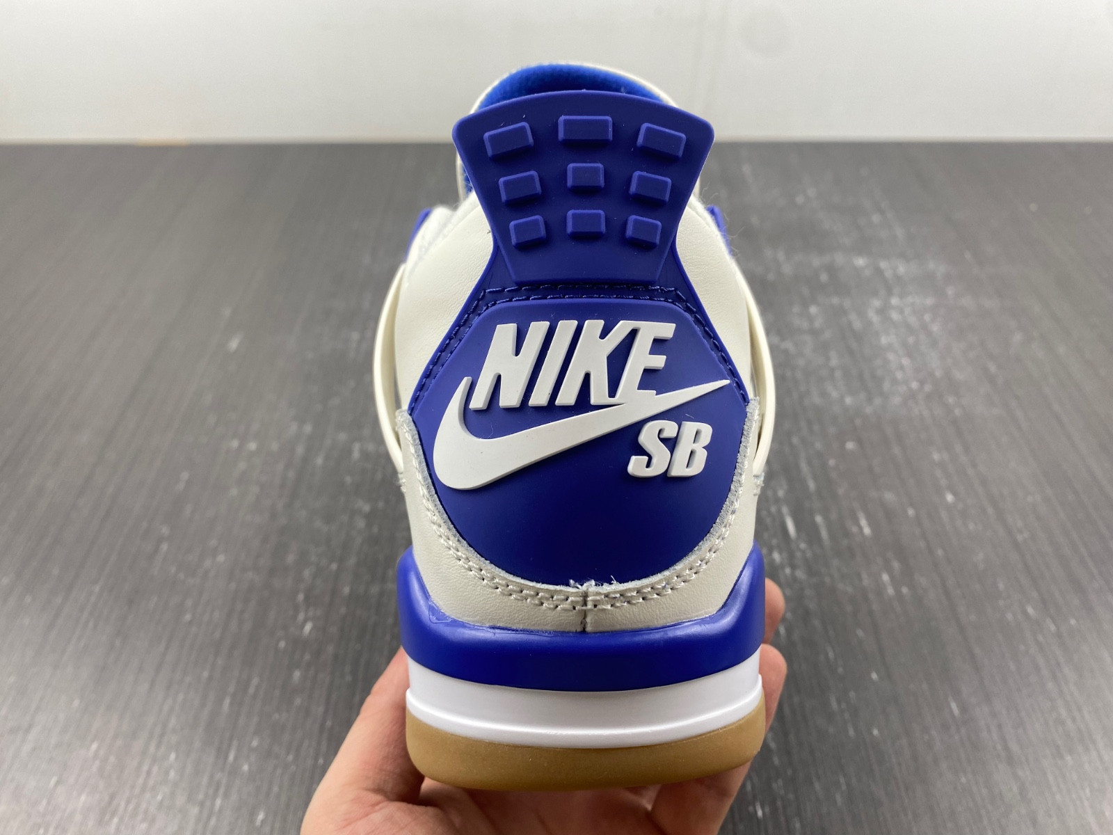 NIKE SB X AIR JORDAN 4 “PINE BLUE” DR5415-107