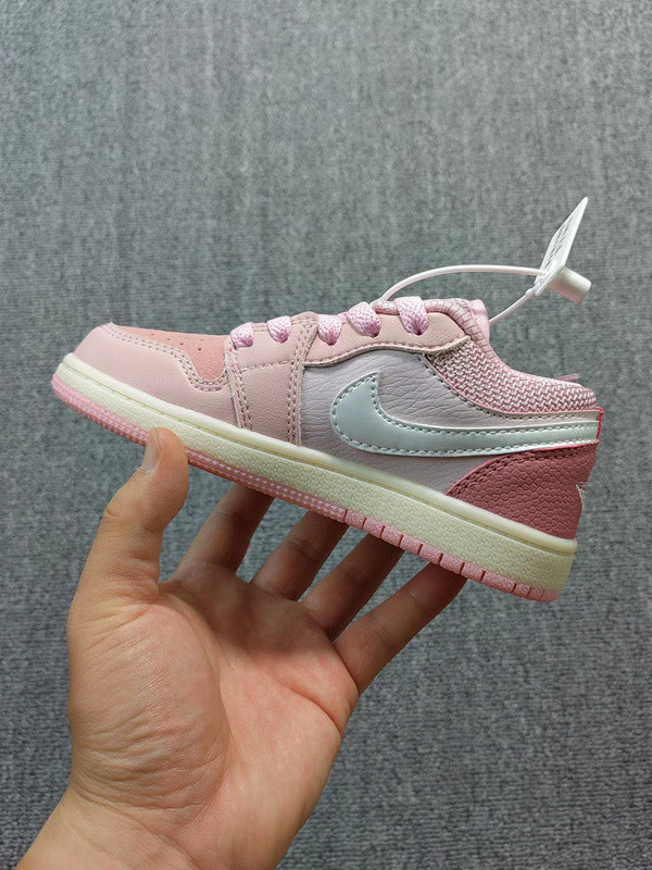 AIR JORDAN 1 KIDS SHOES