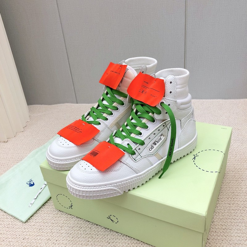 Off-White c/o Virgil Abloh