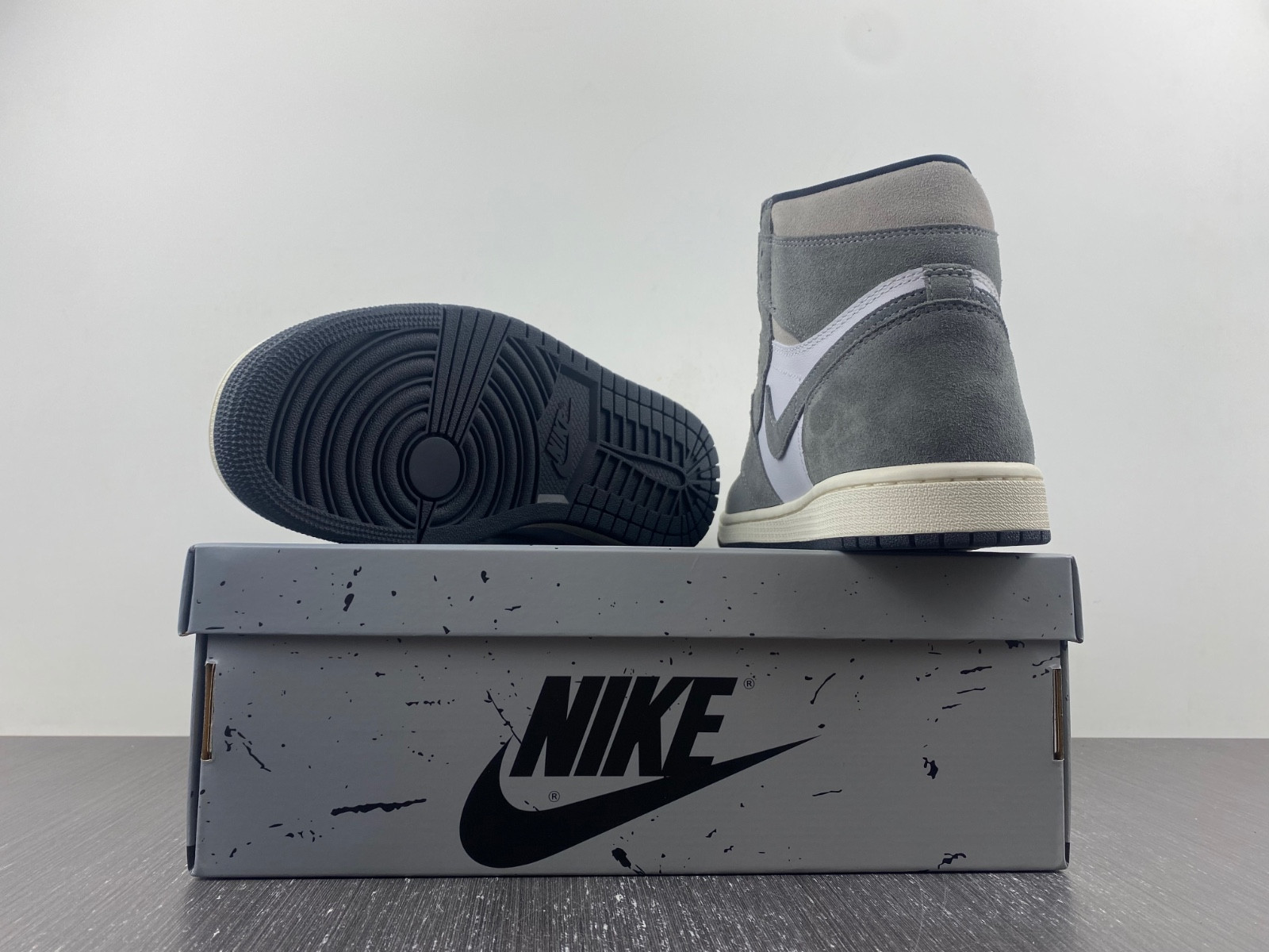 Jordan 1 Retro High OG Washed Black - DZ5485-051