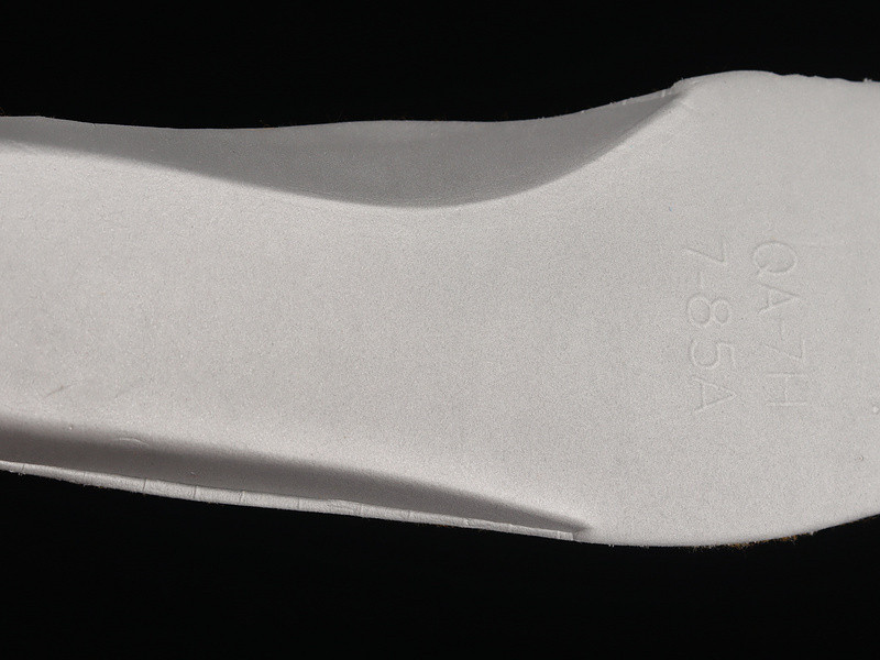 Air Jordan 4 GS "Messy Room" DR6952-400