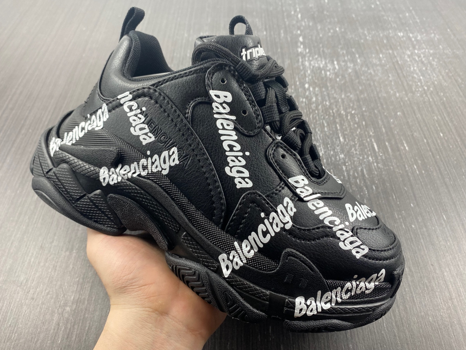 Ba*len*cia*ga triple s 524839 w2rn3 9025