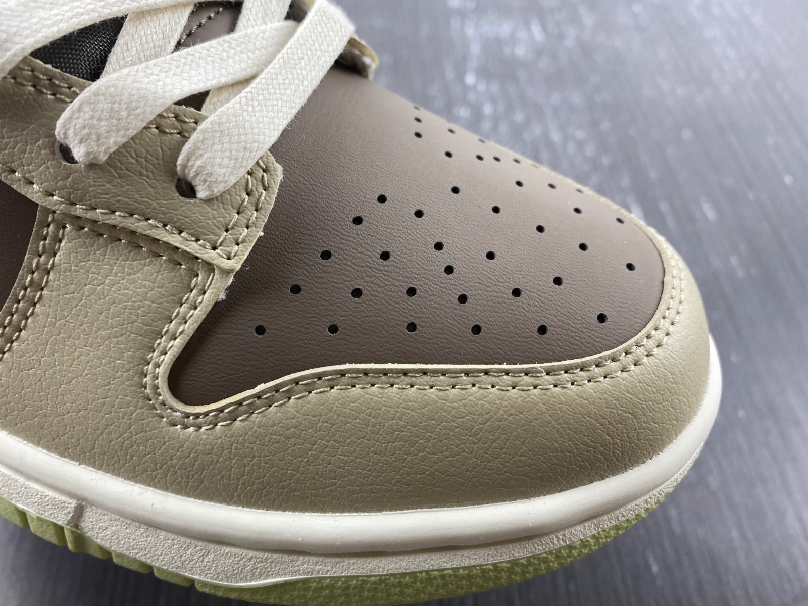 Nike Dunk Low Mocha Brown FB4961-012