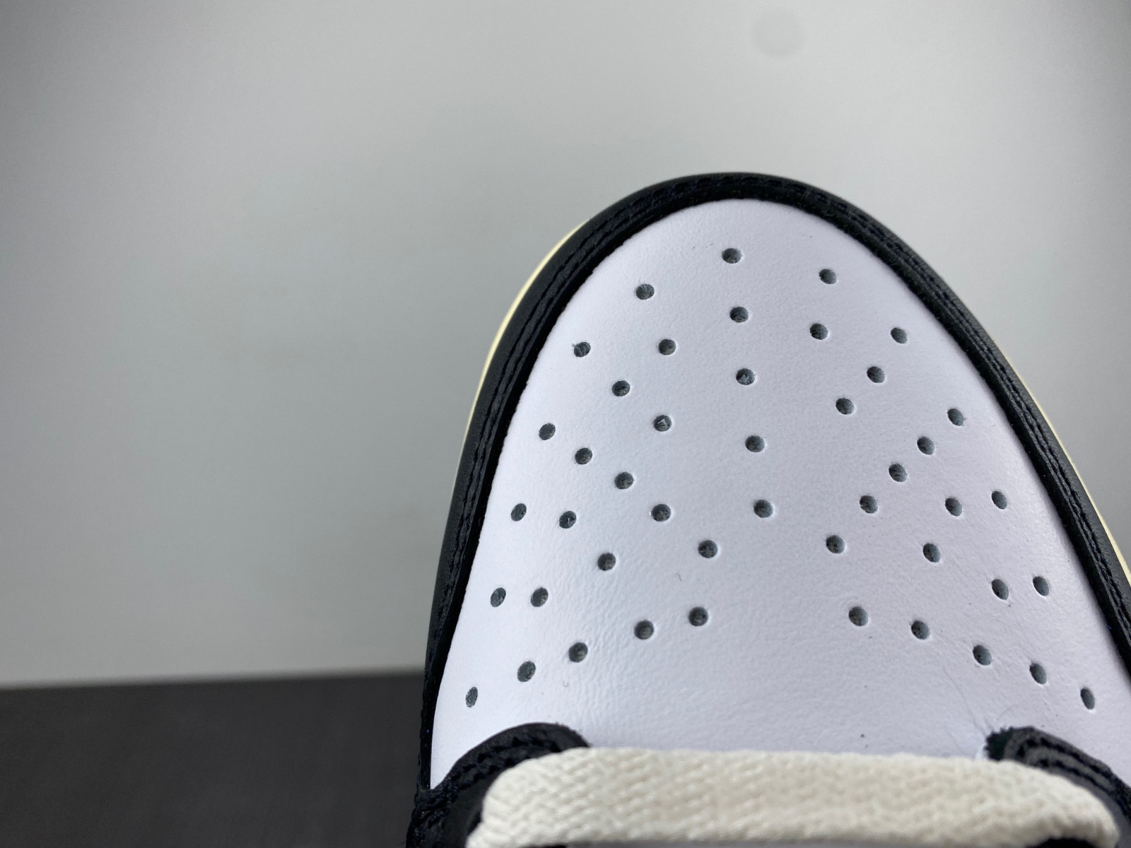 Jordan Air Jordan 1 Low OG CZ0790-104