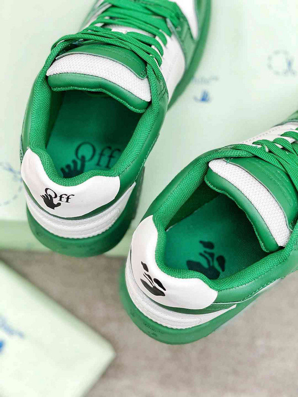 Off-White c/o Virgil Abloh