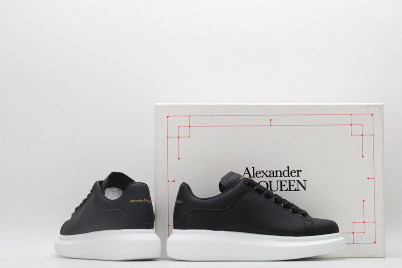 ALEXANDER MCQUEEN SNEAKER