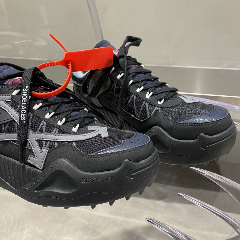 OW C/O ODSY-1000 SPORTS SHOES