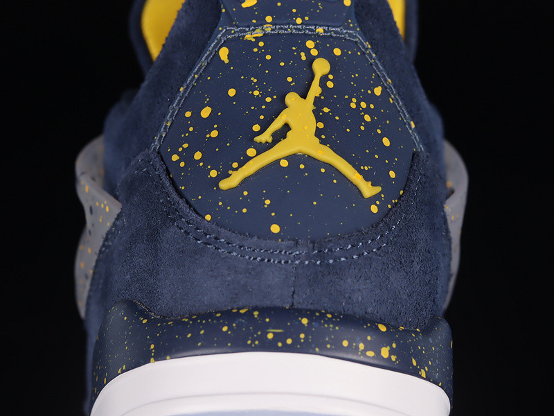 Jordan 4 Retro Michigan (PE) AJ4 1036660