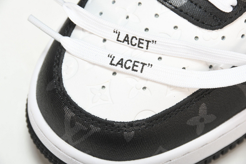 NIKE AIR FORCE 1 LOW BY VIRGIL ABLOH