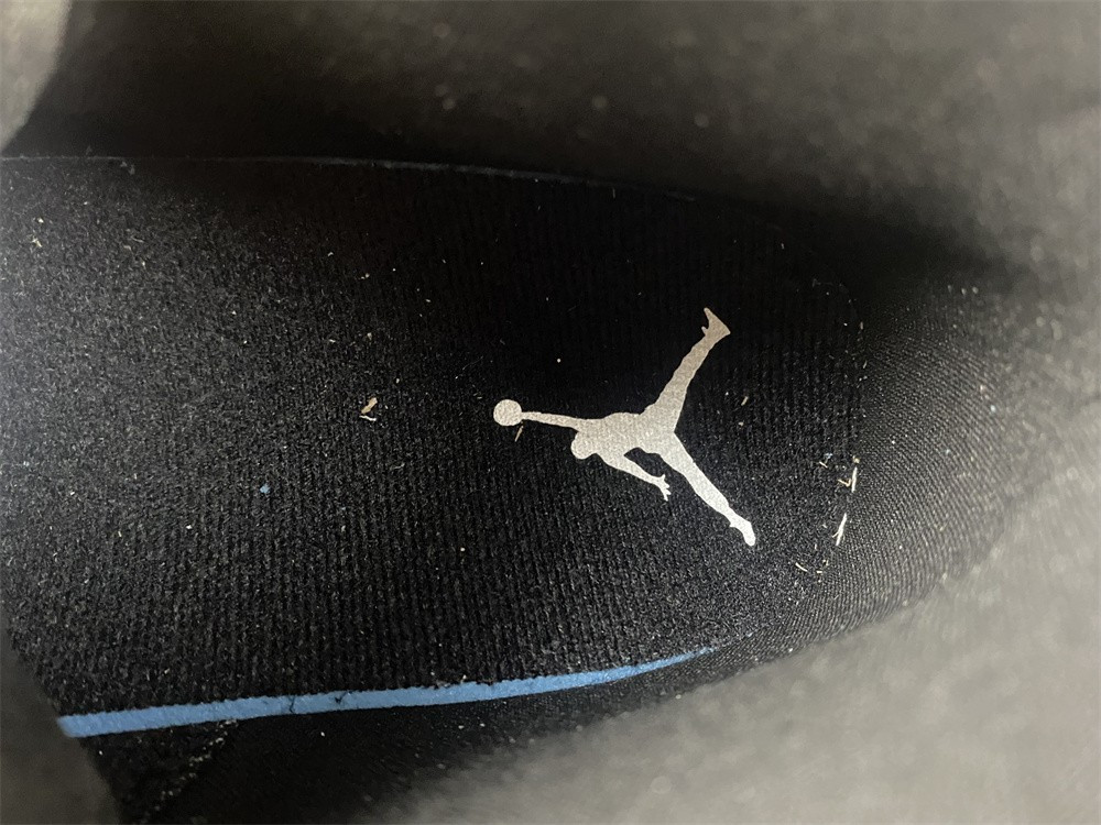 AIR JORDAN 1 MID 554724-132