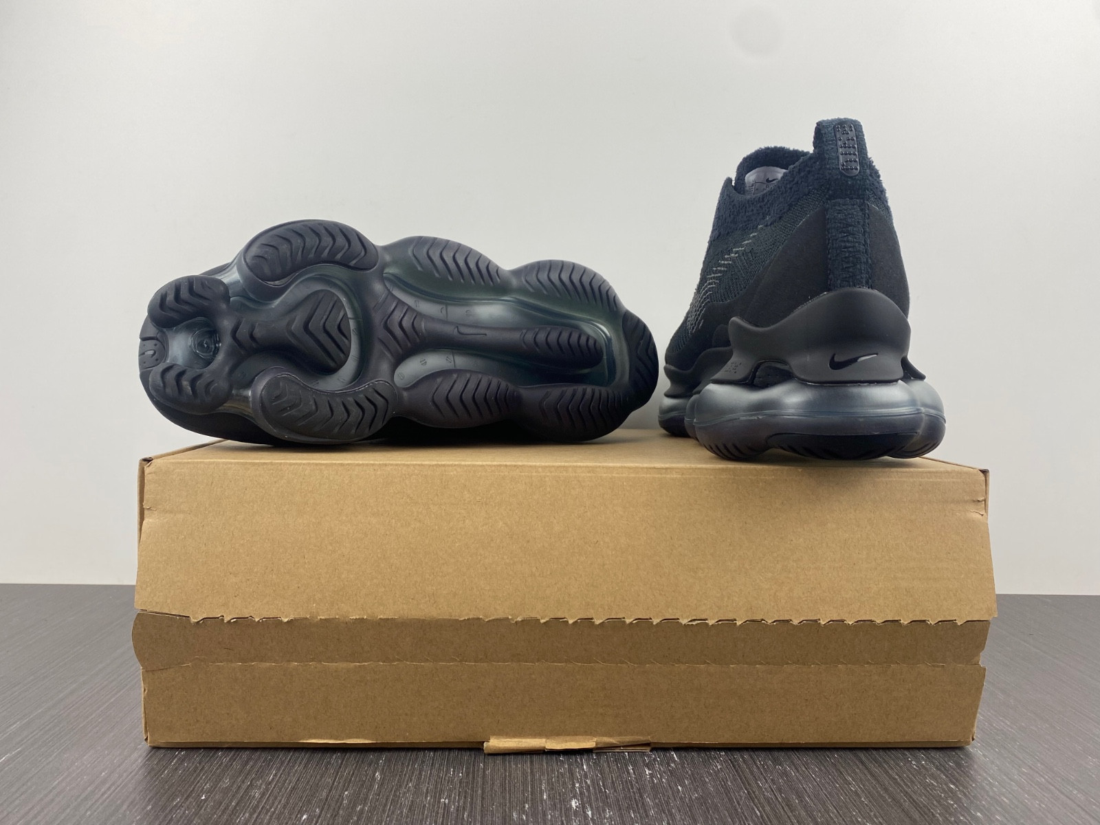 NIKE AIR MAX SCORPION “TRIPLE BLACK” DJ4702-002