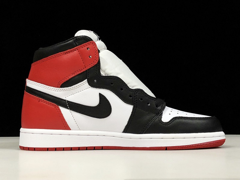 AIR JORDAN 1 BLACK TOE (2016) 555088-125
