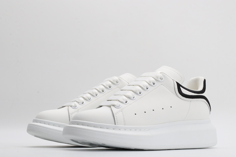 ALEXANDER MCQUEEN SNEAKER