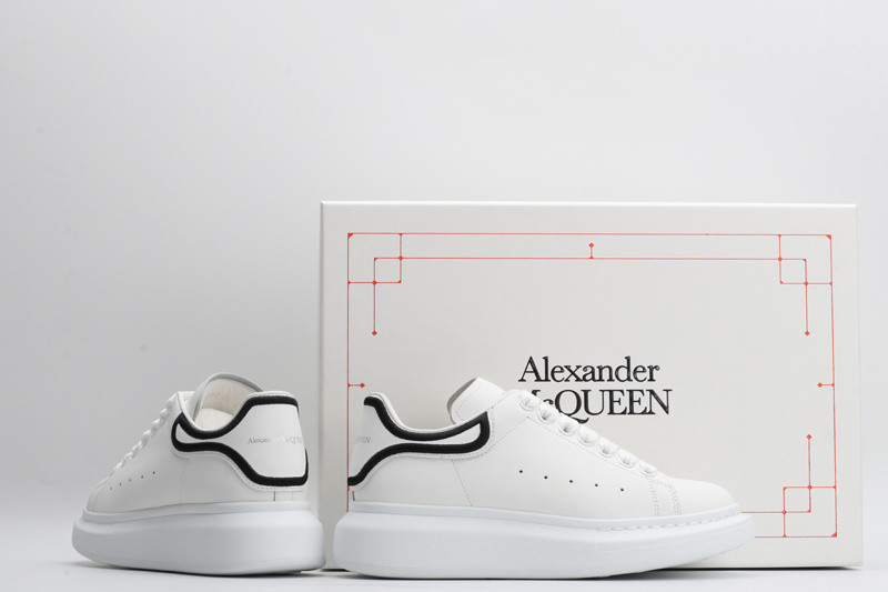 ALEXANDER MCQUEEN SNEAKER