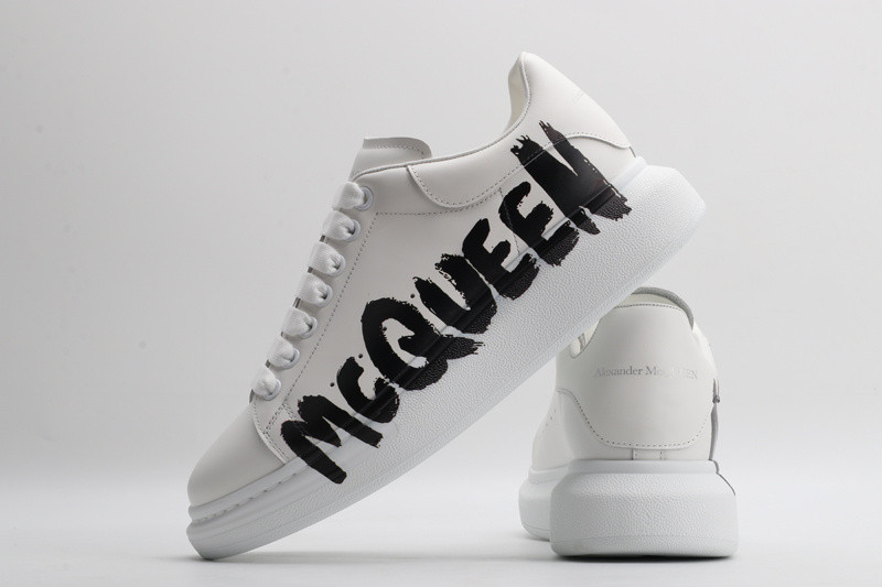 ALEXANDER MCQUEEN SNEAKER