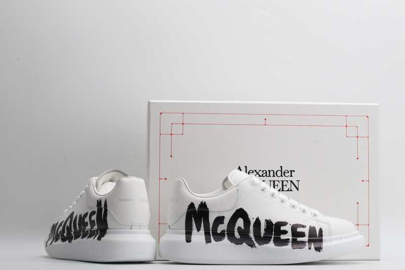 ALEXANDER MCQUEEN SNEAKER