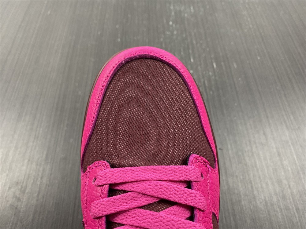 Nike Dunk Low Valentine