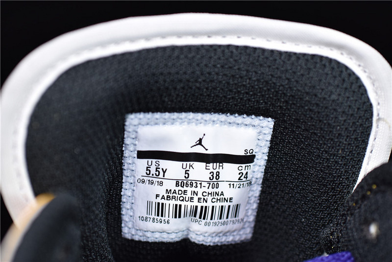 Air Jordan 1 Mid AJ1 852542-700