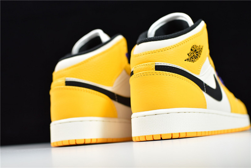 Air Jordan 1 Mid AJ1 852542-700