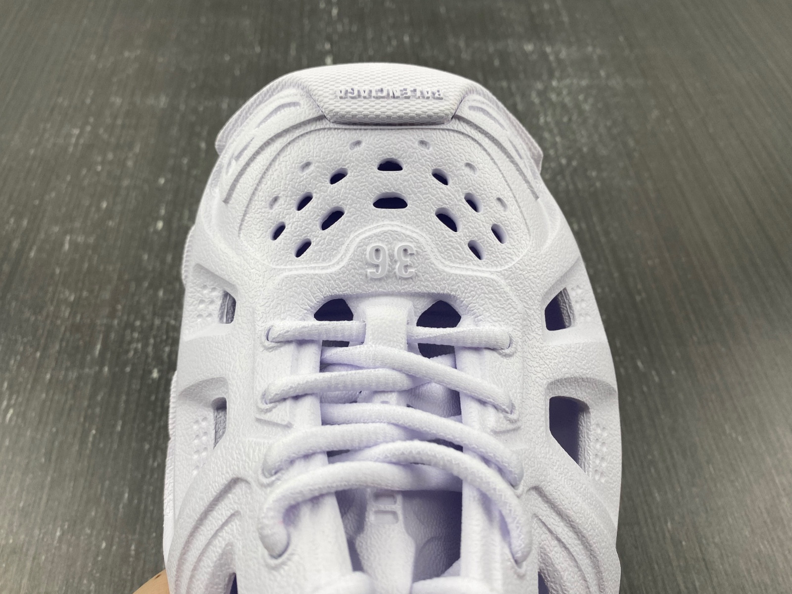 Ba*len*cia*ga blc* hd lace-up sneaker 702416w3ces0102