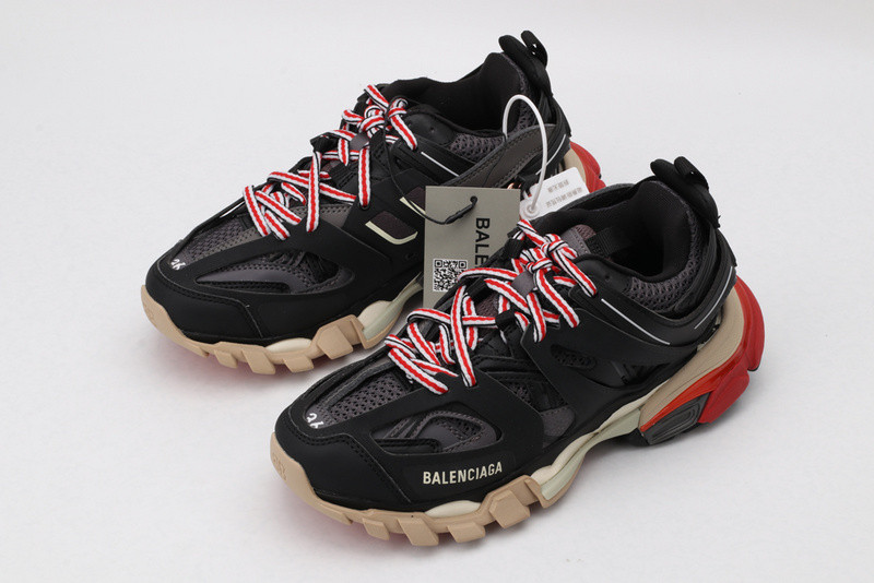 Ba*len*cia*ga track 542436 w2la1 2045