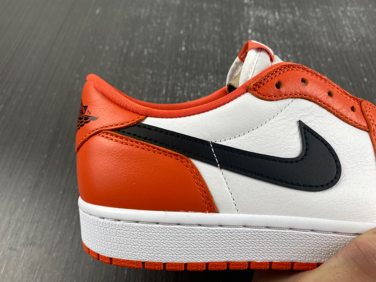 AIR JORDAN 1 LOW OG “SHATTERED BACKBOARD‘ CZ0790-801