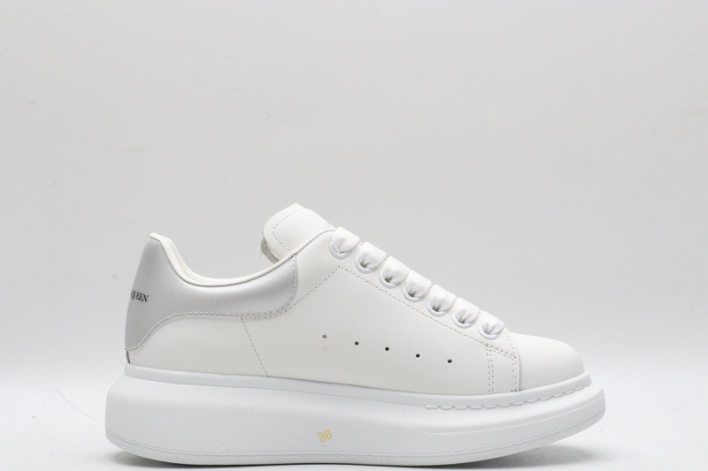 ALEXANDER MCQUEEN SNEAKER