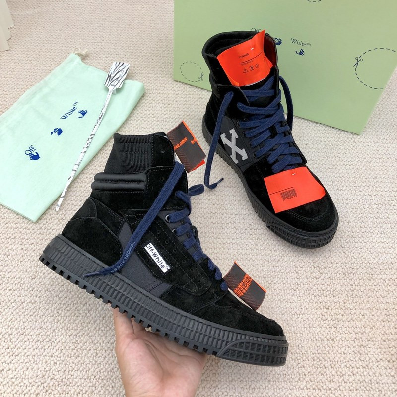 Off-White c/o Virgil Abloh