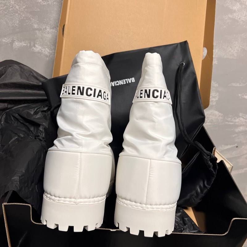 Balenciaga Alaska Low Boot in white nylon