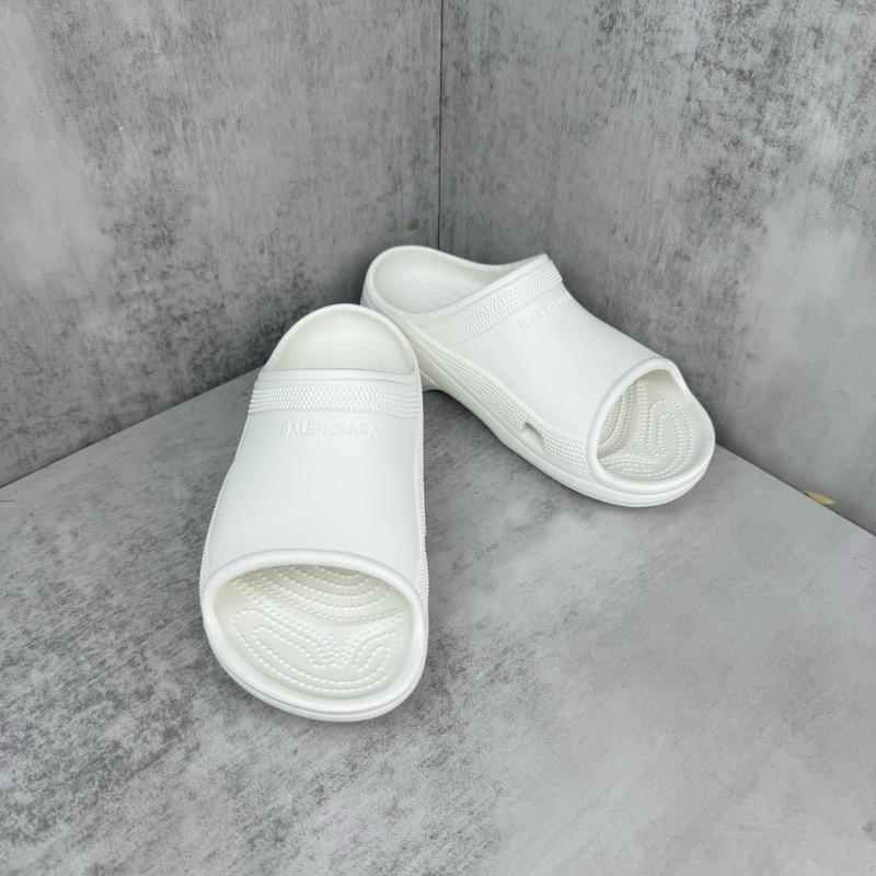 BALENCIAGA SLIDES