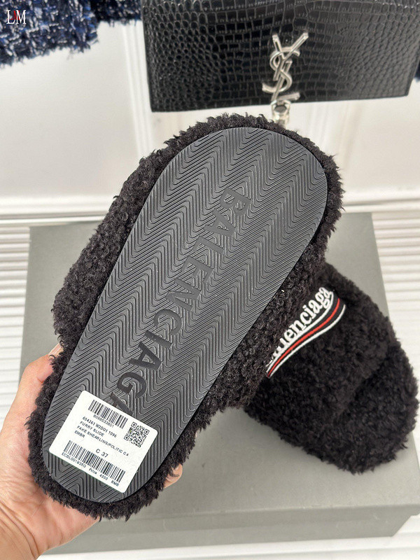 BALENCIAGA SLIDES