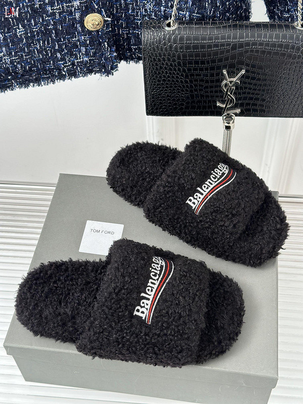 BALENCIAGA SLIDES