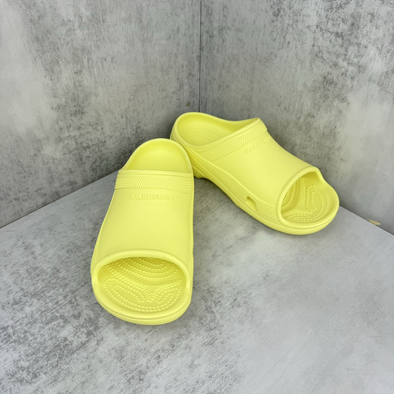 BALENCIAGA SLIDES