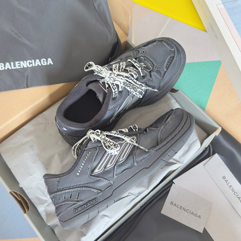 BALENCIAGA Launches New Hamptons Sneaker