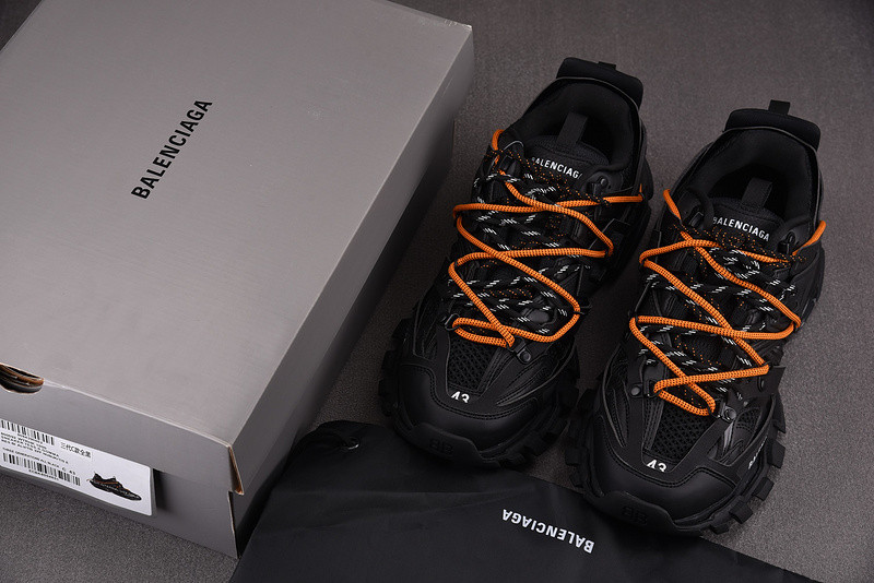 BALENCIAGA TRACK 800592 WTRHK 1000