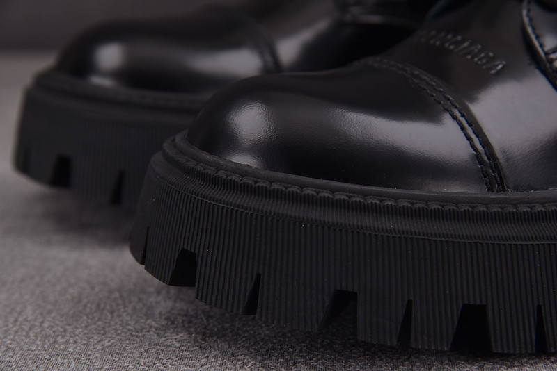 Balenciaga Tractor leather loafers in black