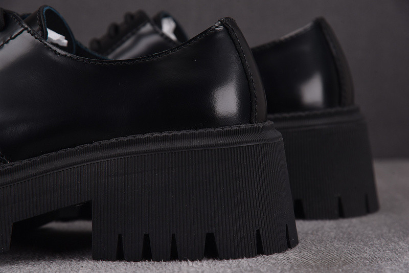 Balenciaga Tractor leather loafers in black