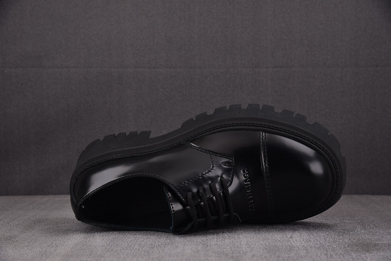 Balenciaga Tractor leather loafers in black