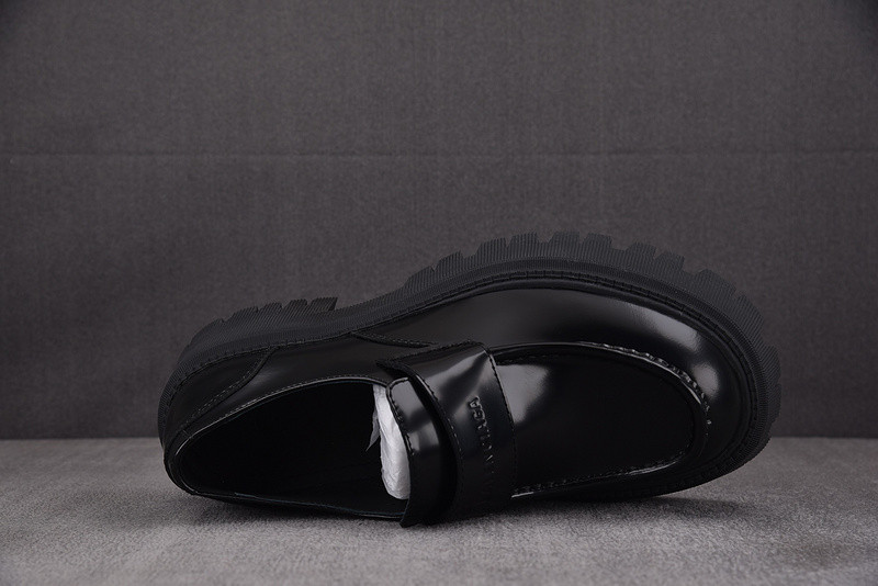 Balenciaga Tractor leather loafers in black