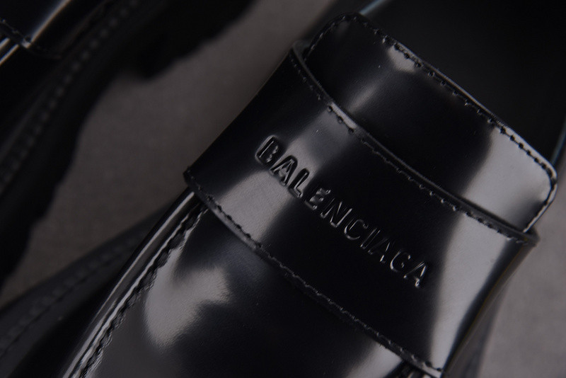Balenciaga Tractor leather loafers in black